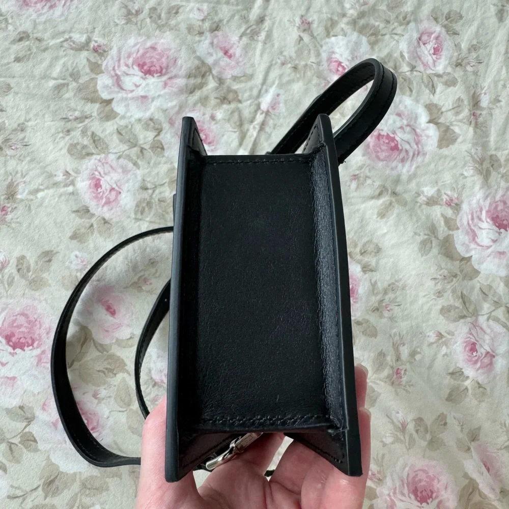 Jacquemus “Le Chiquito” bag. In excellent condition. Worn only twice. - Picture 6 of 14